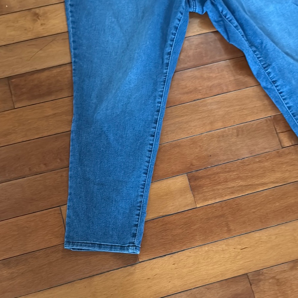 Jeans - Picture 3 of 8